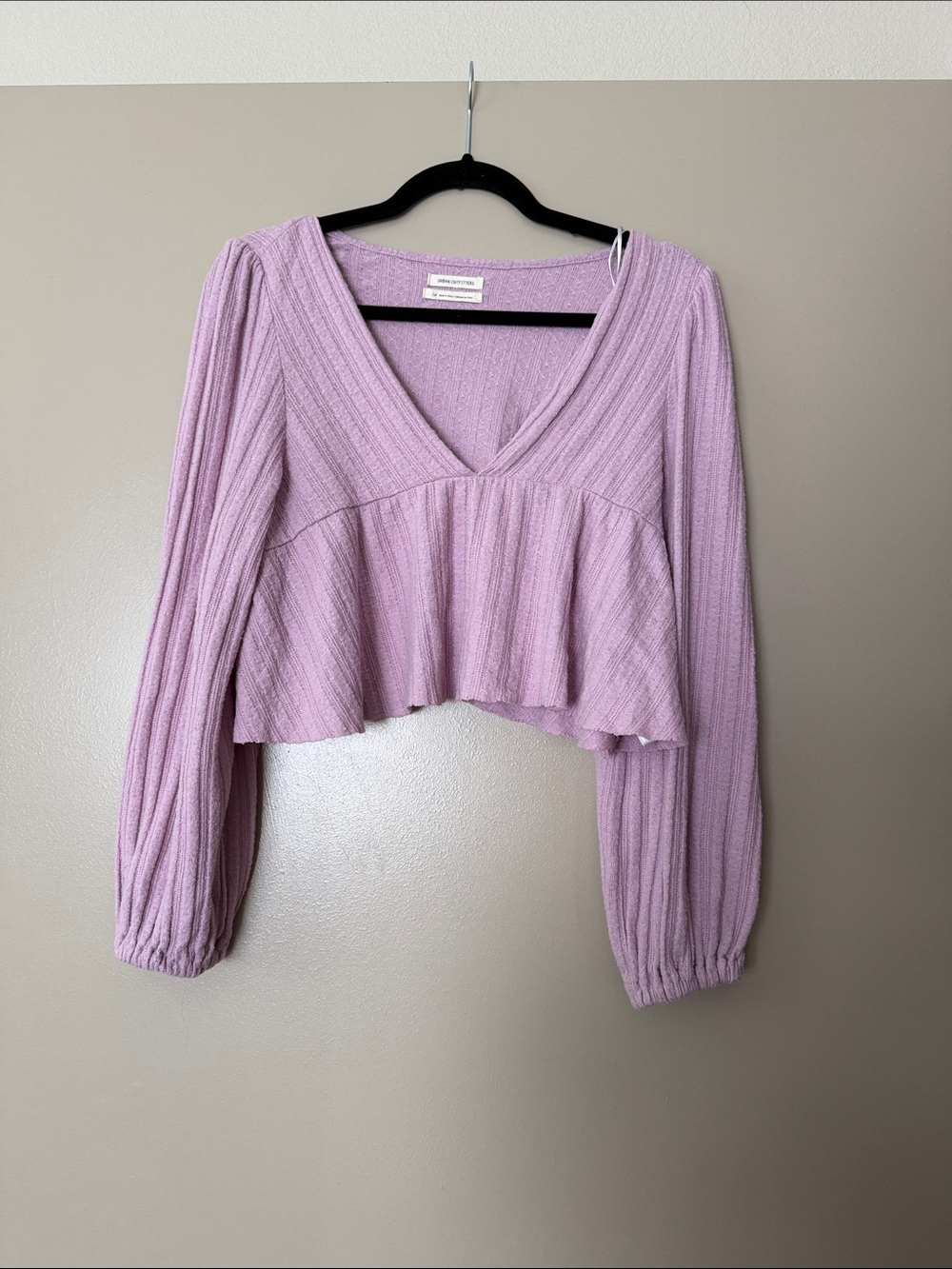 Ribbed V-Neck Peplum Long-Sleeve Cropped Top - Lavender